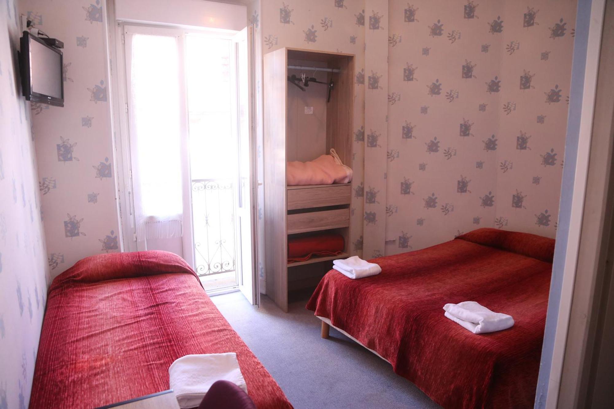 Hotel Restaurant Le Parisien Лурд Экстерьер фото