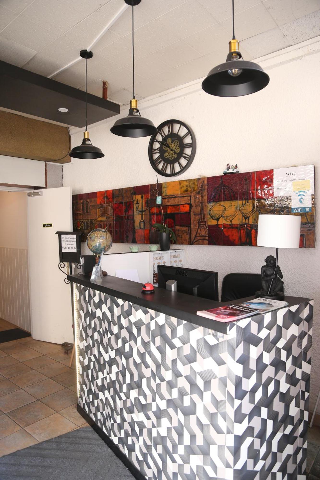Hotel Restaurant Le Parisien Лурд Экстерьер фото