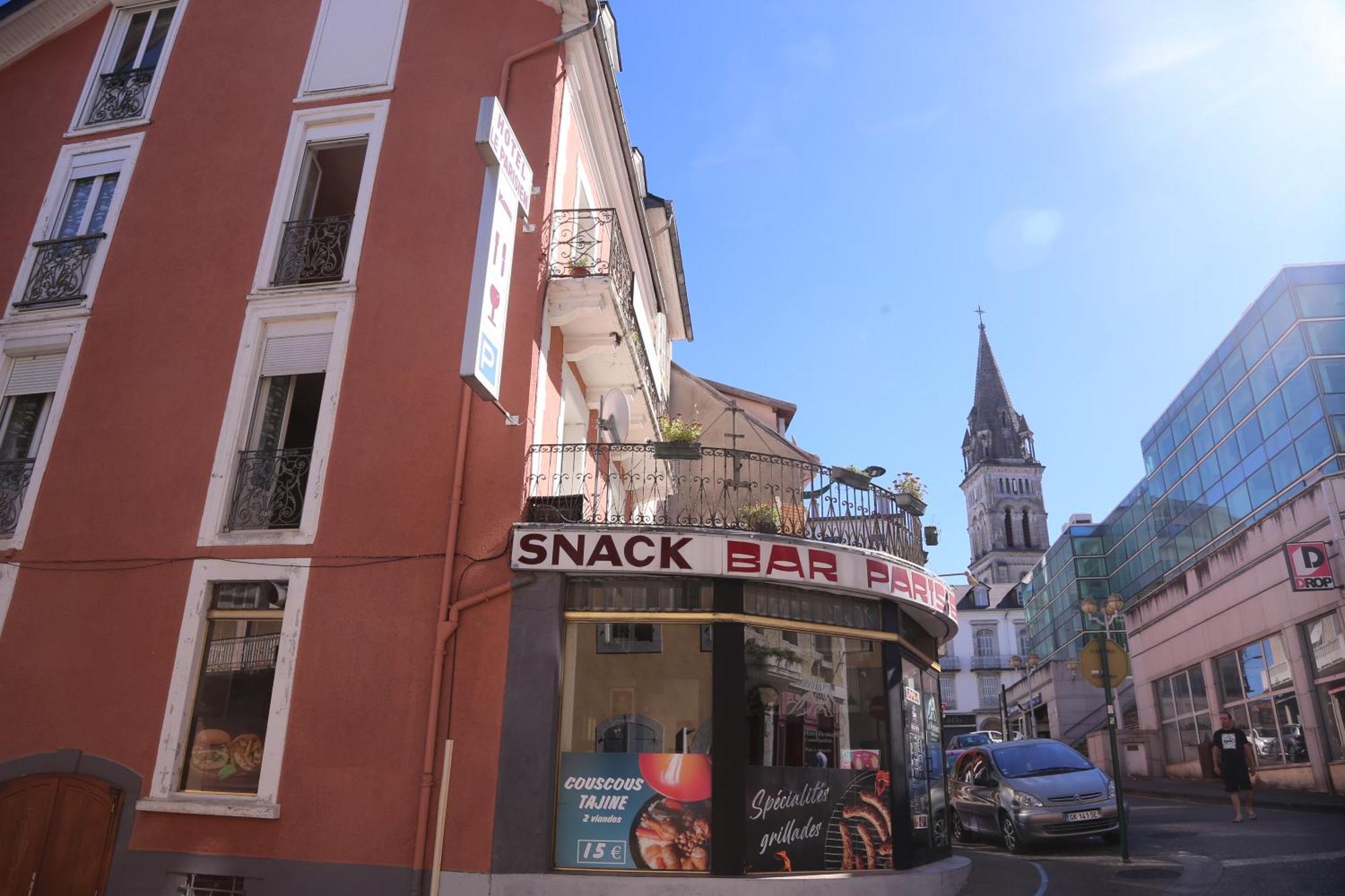 Hotel Restaurant Le Parisien Лурд Экстерьер фото